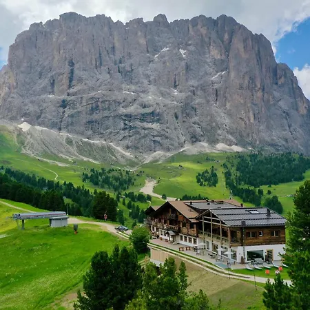 Piz Seteur Hotel 3*